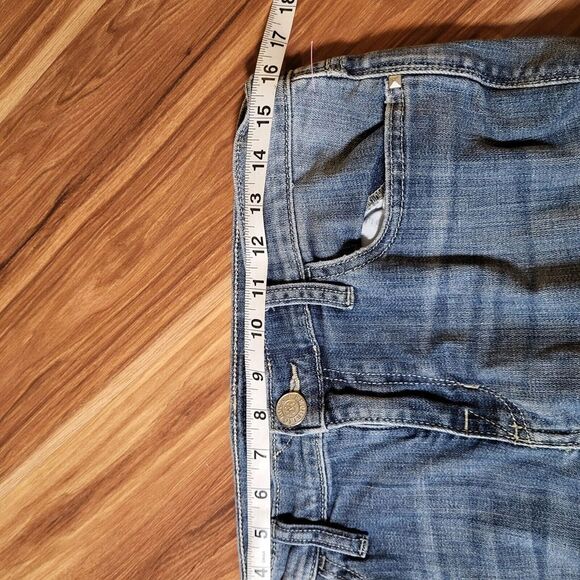 Rock & Republic Womens Size 12 Kendall Denim Jeans 32x25.5‎ Med Wash Embroidered - Picture 11 of 13